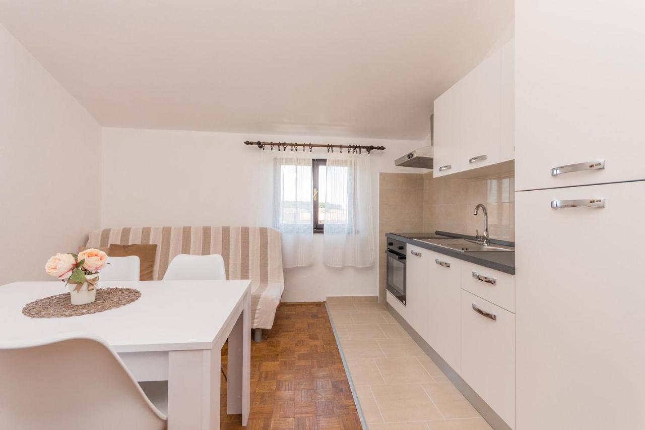 Apartment Lucija บีโอกราดนาโมรู ภายนอก รูปภาพ