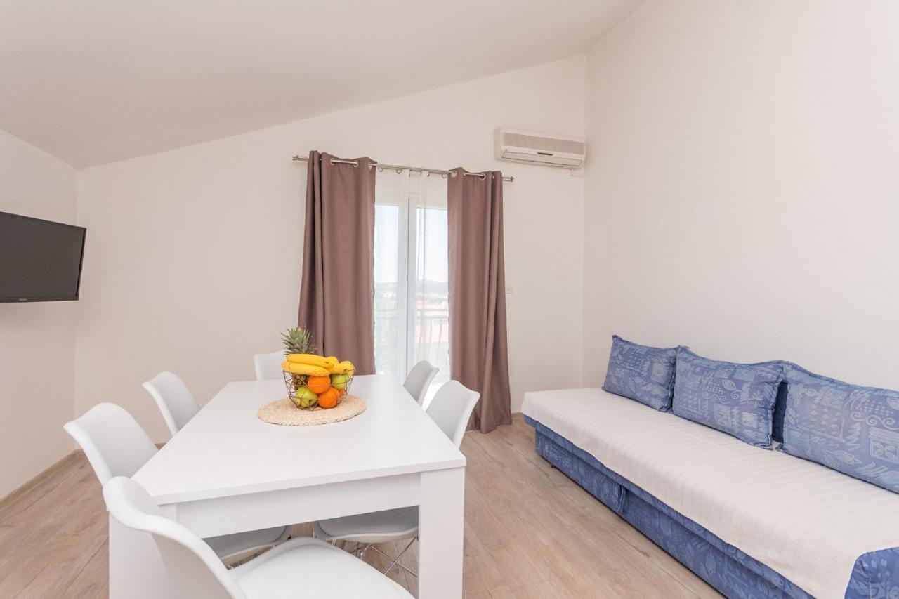 Apartment Lucija บีโอกราดนาโมรู ภายนอก รูปภาพ