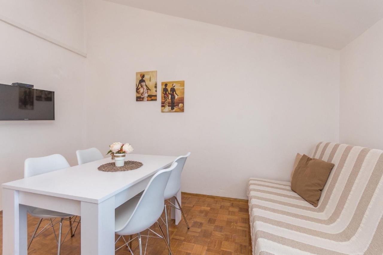 Apartment Lucija บีโอกราดนาโมรู ภายนอก รูปภาพ