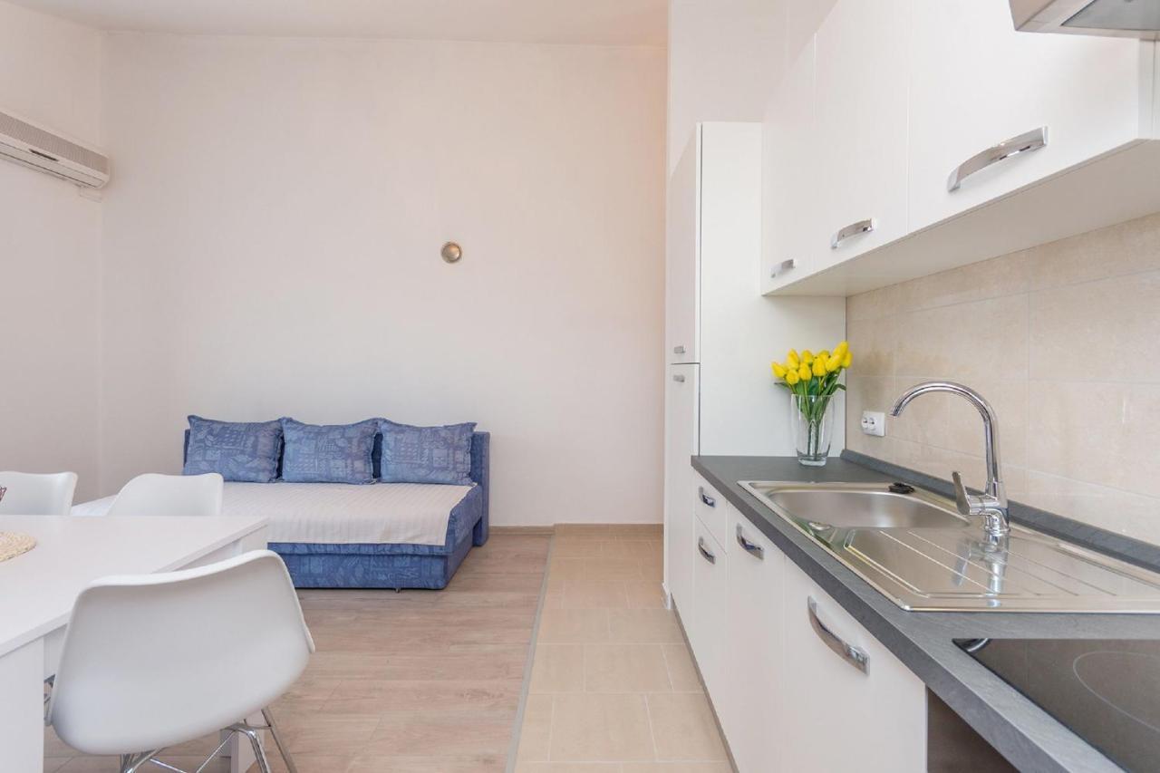 Apartment Lucija บีโอกราดนาโมรู ภายนอก รูปภาพ